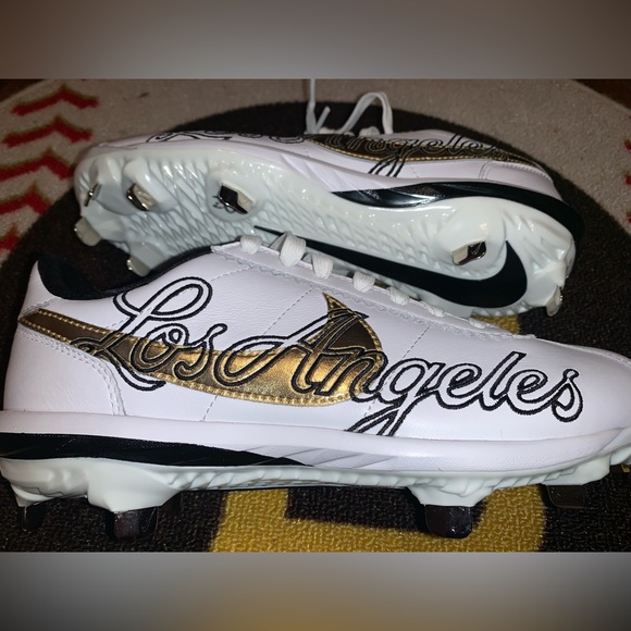 Los Angeles Nike Cortez baseball cleats - Picture 1 of 9